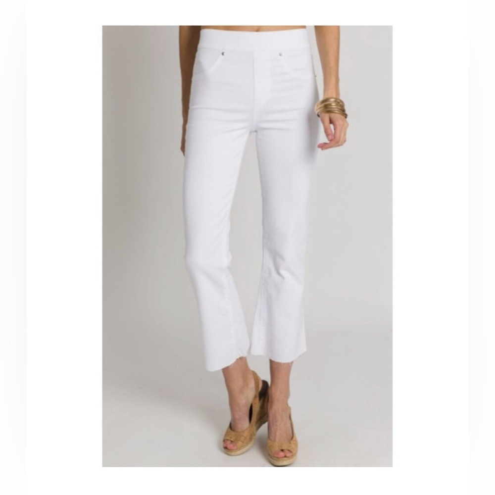 SPANX Cropped Flare Leg Denim NWT Size Medium